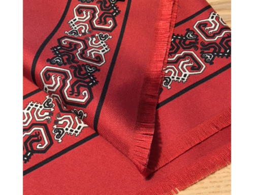 DOUBLE-SIDED SILK SCARF